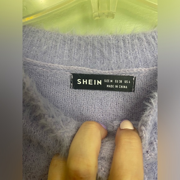 3 Fuzzy fizzy sweaters - Picture 4 of 6